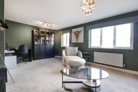13 Candy Dene, Weldon, Swanscombe, DA10 1AN