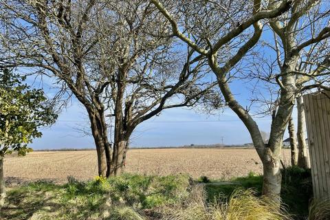 3 bedroom semi-detached house for sale, Northfield Road, Milford on Sea, Lymington, Hampshire, SO41