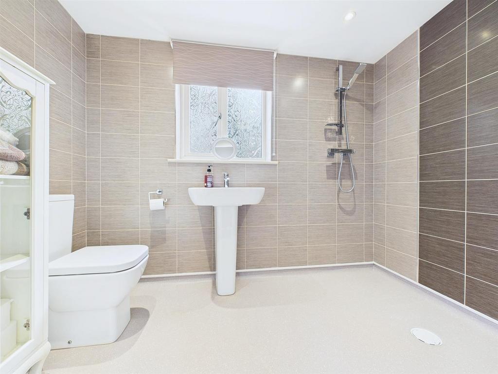 Downstairs Wet Room