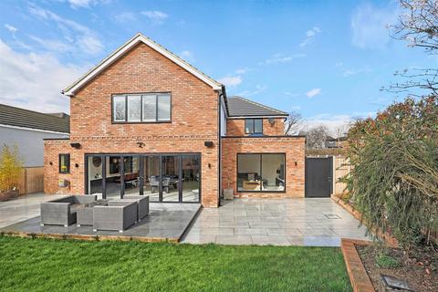 119 Cuffley Hill, Goffs Oak, Waltham Cross, EN7 5EZ