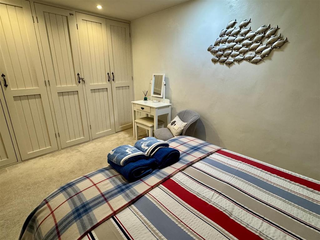 Bedroom 3/ Dining Room