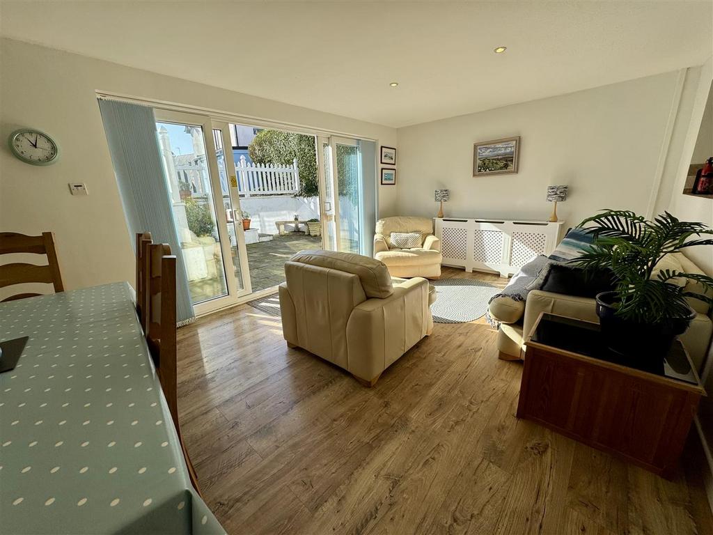 Living/Day Room