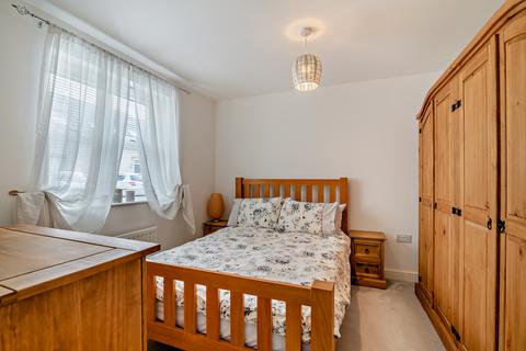 7 Aston Close, Castleford, WF10 1BN