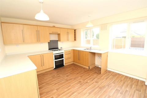 3 bedroom semi-detached house to rent, Rectory Close, Exhall, Coventry