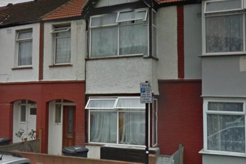 30 Lancaster Road, Southall, UB1 1NW