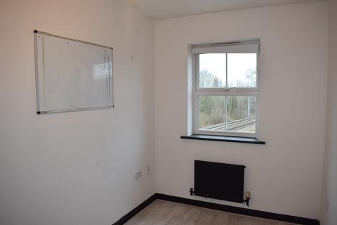 2 bedroom flat to rent, Clarkson Close, Nuneaton CV11