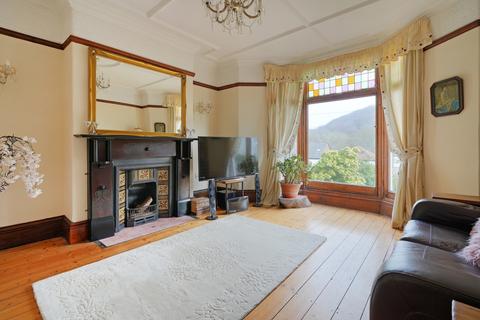 50 Meadow Head, Sheffield, S8 7UE