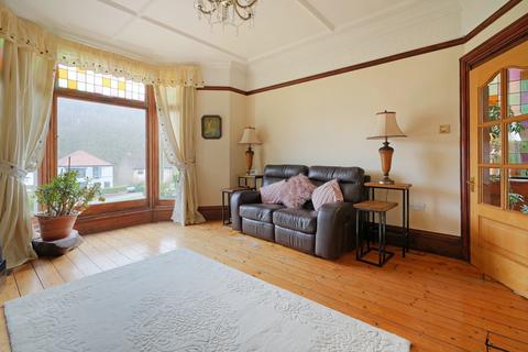 50 Meadow Head, Sheffield, S8 7UE