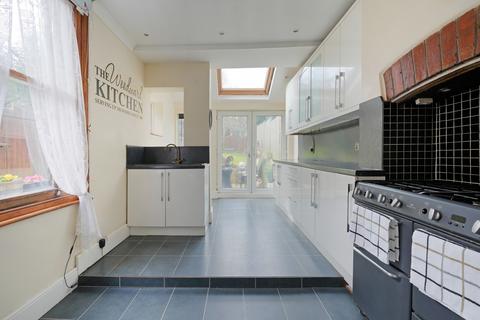 50 Meadow Head, Sheffield, S8 7UE