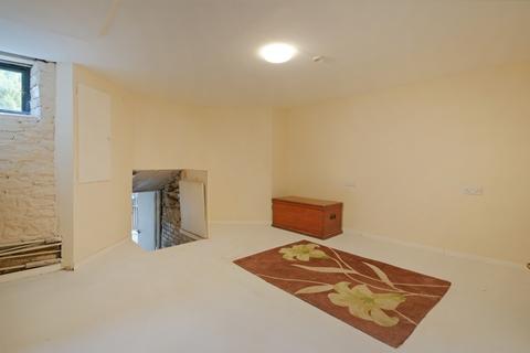 50 Meadow Head, Sheffield, S8 7UE