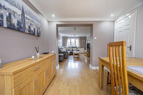 51 Forker Avenue, Rosyth, Dunfermline, KY11 2UH