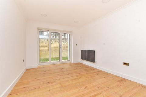 2 bedroom ground floor flat for sale, Brighton Road, Purley, Surrey