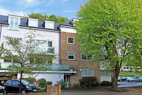 2 bedroom flat to rent, Brook Court, Watling Street, Radlett WD7