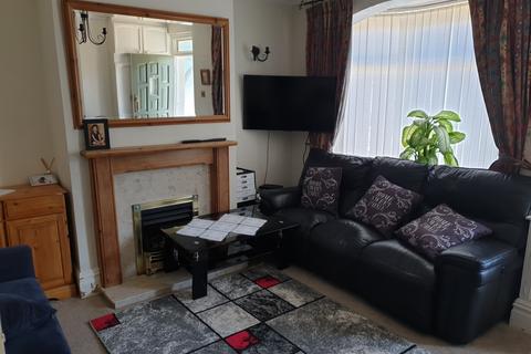 2 bedroom terraced house to rent, Kendal avenue, Barking IG11
