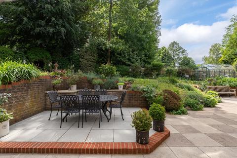 6 bedroom detached house for sale, Beech Holt, Leatherhead, Surrey, KT22