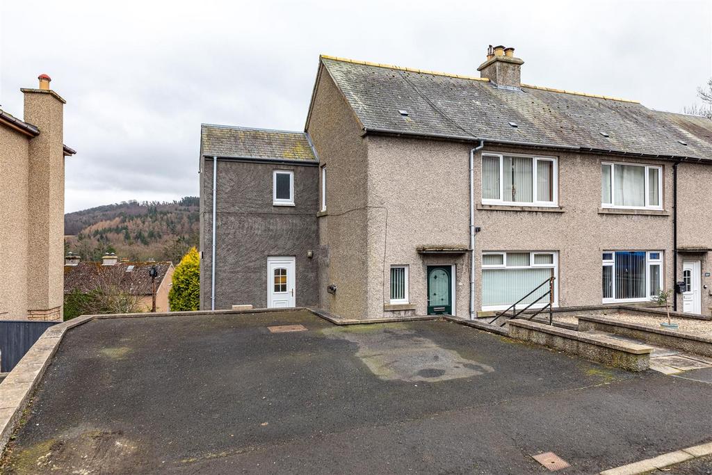 64 Forest Gardens Galashiels 01.JPG