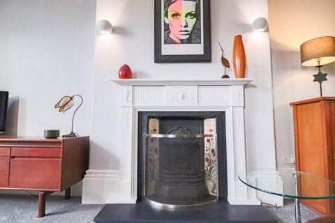 2 bedroom flat for sale, Clarence Grove Road, South Ward - Exceptional Victorian Residence