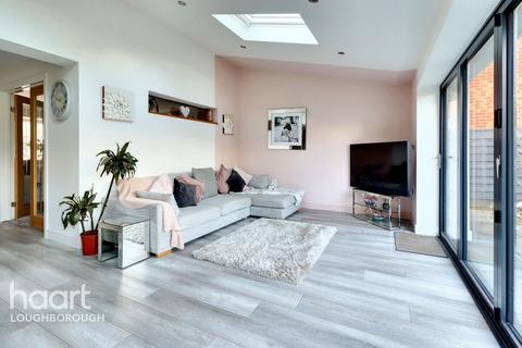5 bedroom detached house for sale, Kingswood Avenue, Loughborough