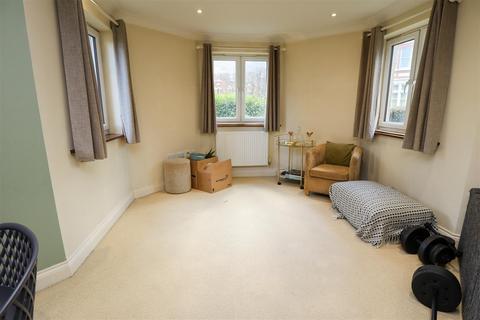 2 bedroom apartment to rent, 37 Brittany Road, St. Leonards-On-Sea