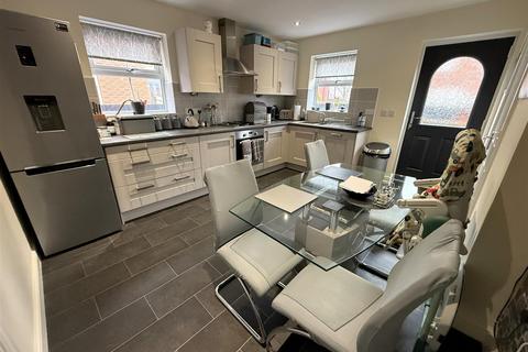 24 Banks Close, Goole, DN14 6YR