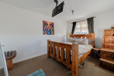 7, St Hilary Court Tidenham Road, Cardiff, CF5 5EF