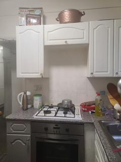 9a Tudor Parade, Romford, RM6 6PS