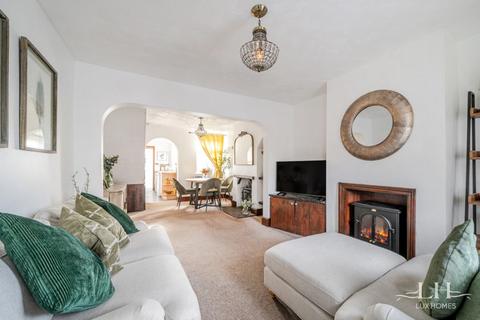 135 Abbs Cross Lane, Hornchurch, RM12 4NA