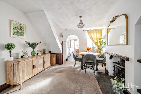 135 Abbs Cross Lane, Hornchurch, RM12 4NA