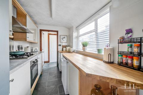 135 Abbs Cross Lane, Hornchurch, RM12 4NA