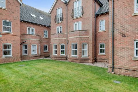 1 bedroom ground floor flat for sale, Eversleigh Court, 80, Aqueduct Road, Shirley, Solihull, B90 1BU