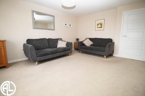 4 bedroom semi-detached house for sale, Ashfield Drive, Letchworth Garden City, SG6 1GP