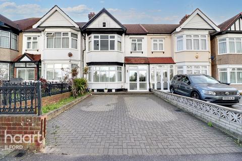3 bedroom terraced house for sale, Perth Road, Ilford