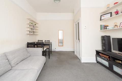 1 bedroom flat for sale, High Road Leytonstone, London, E11 3DA