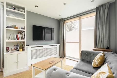 1 bedroom flat for sale, Greenwich High Road, London SE10