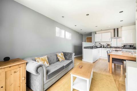 1 bedroom flat for sale, Greenwich High Road, London SE10