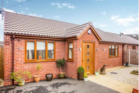 2 bedroom detached bungalow for sale, Gilbert Avenue, Tividale