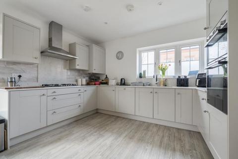 5 bedroom semi-detached house for sale, Bicester,  Oxfordshire,  OX26