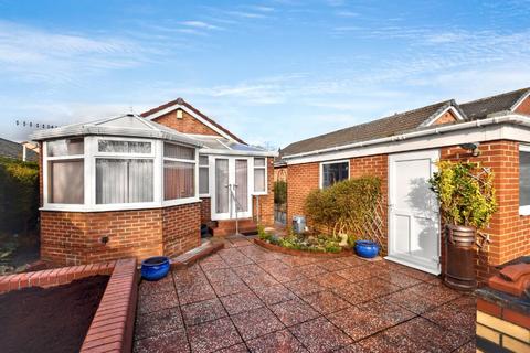 3 bedroom bungalow for sale, Blackthorn Way, Wakefield, West Yorkshire