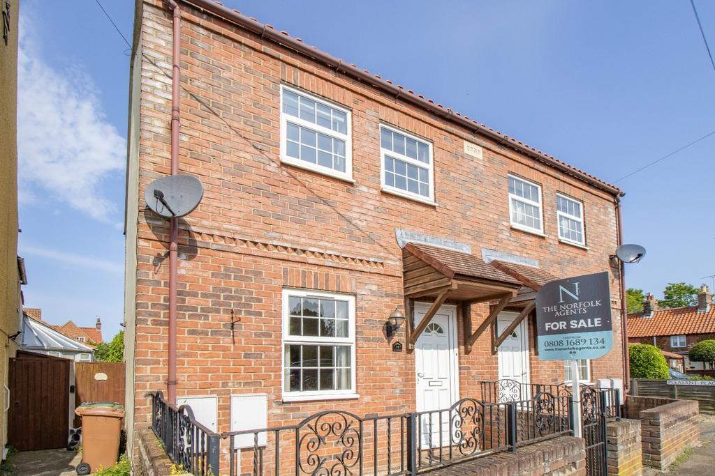 3 bedroom semi-detached house to rent
