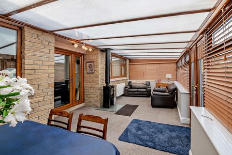 3 bedroom end of terrace house for sale, Low Newall Field, Bradford, BD5