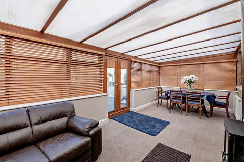 3 bedroom end of terrace house for sale, Low Newall Field, Bradford, BD5