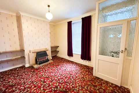 3 bedroom end of terrace house for sale, High Street, Steeton, Keighley