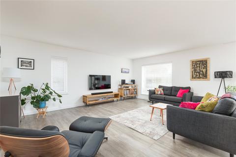 1a Roull Road, Edinburgh, EH12 7JW