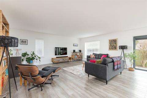1a Roull Road, Edinburgh, EH12 7JW