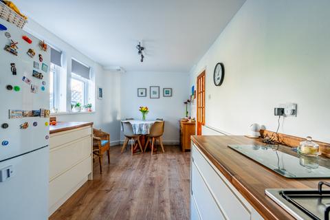 16 Beach Road, Severn Beach, Bristol, BS35 4PF