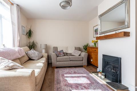 16 Beach Road, Severn Beach, Bristol, BS35 4PF