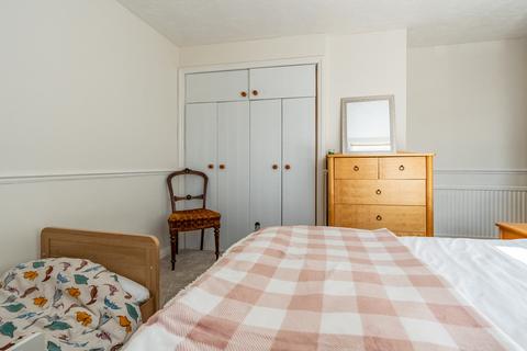 16 Beach Road, Severn Beach, Bristol, BS35 4PF