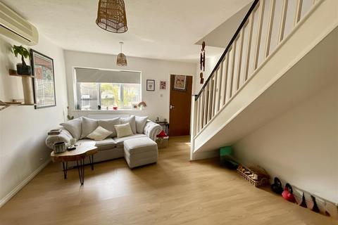 2 bedroom end of terrace house for sale, The Mariners, Llanelli