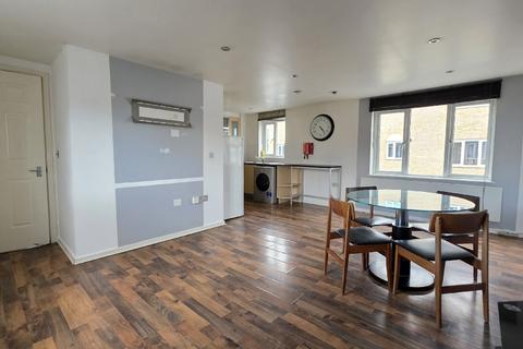 2 bedroom apartment for sale, Quarles Park Road, Romford, Essex