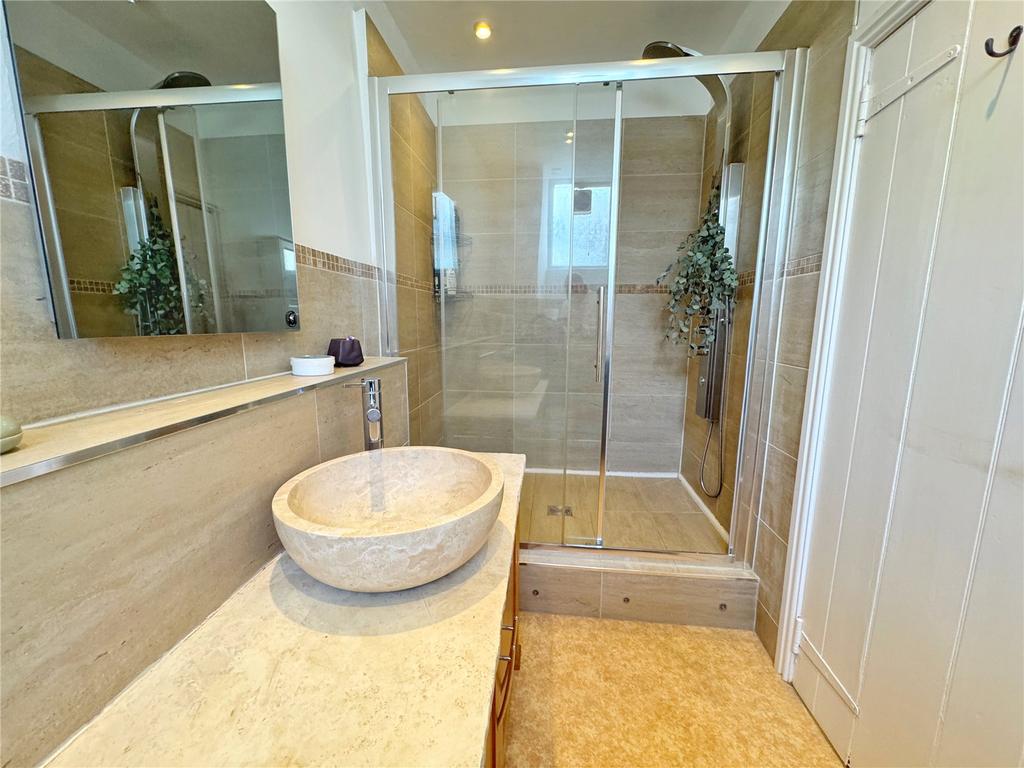 Ensuite Shower Room